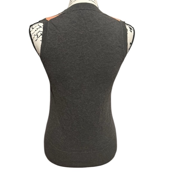 GAP Shirt - Picture 2 of 3